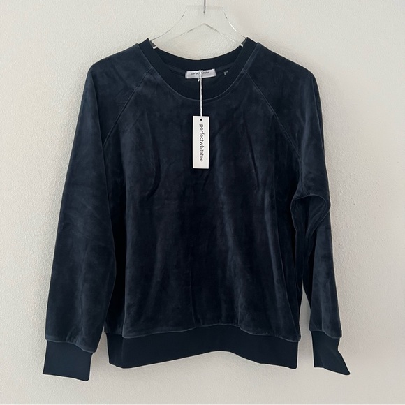 perfectwhitetee Tops - Perfectwhitetee Stella velour crewneck sweatshirt